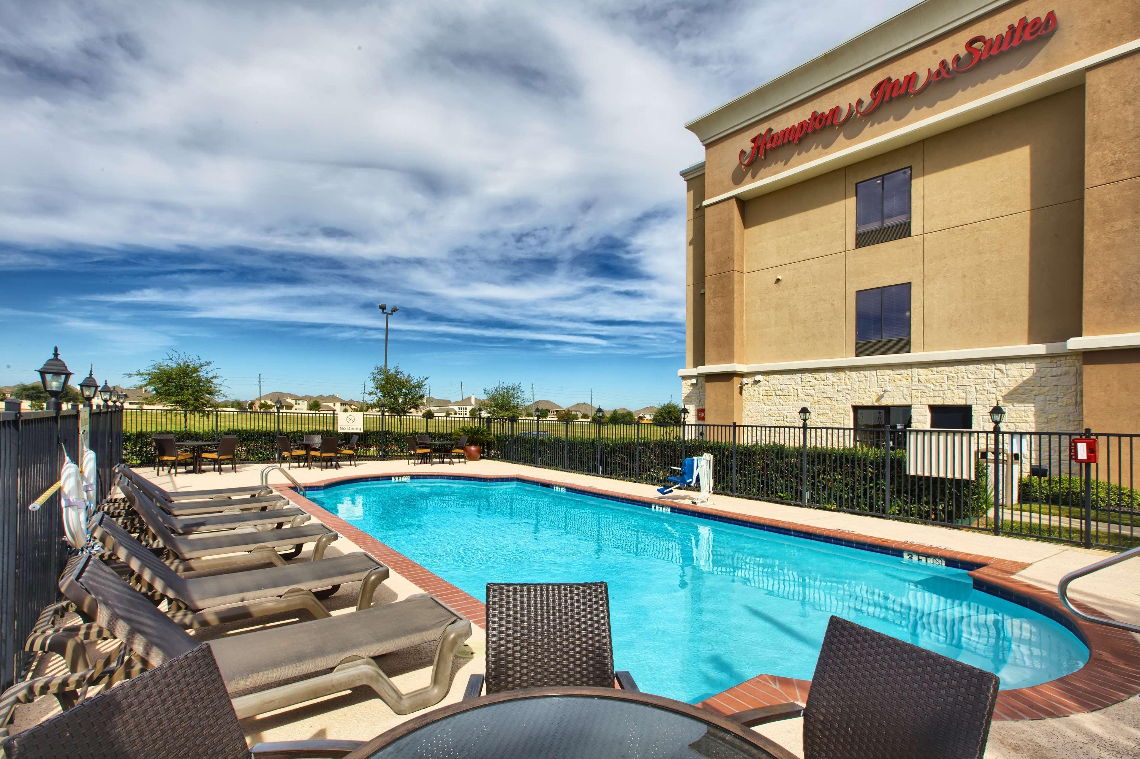 Hampton Inn & Suites Houston Розенберг Экстерьер фото